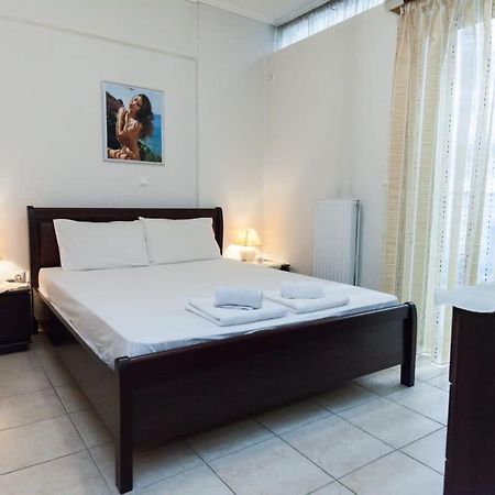 Scenic Balcony Apt In Vibrant Petralona Афіни Екстер'єр фото