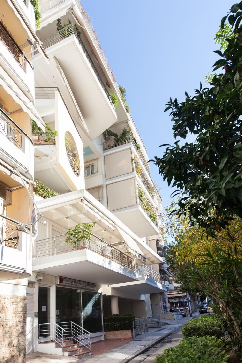 Scenic Balcony Apt In Vibrant Petralona Афіни Екстер'єр фото